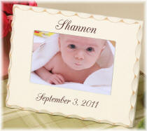 Personalized 4x6 Scalloped Edge Baby Frame
